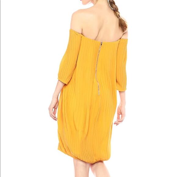 Elliatt Marigold Dress Pleated Off Shoulder - Picture 6 of 10